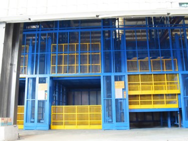 室內(nèi)重載型升降機(jī)