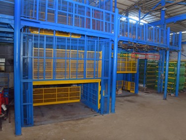 重載型液壓升降機(jī)