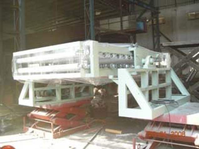 360度特殊翻板機(jī)