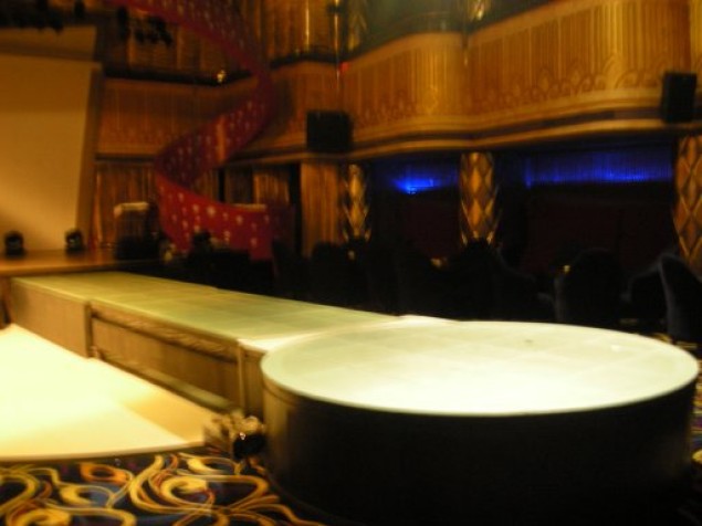 酒吧旋轉(zhuǎn)升降舞臺(tái)