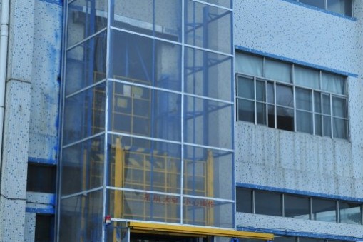 【薦】供應(yīng)直升式升降臺(tái)，選擇華楠駿業(yè),獲特升降機(jī)專利產(chǎn)品!