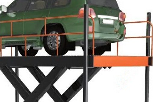 4S店再惹禍端，勞斯萊斯從升降機(jī)上跌落