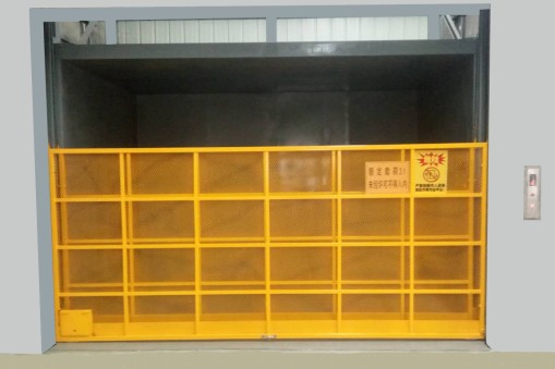 華勝家具大型液壓升降貨梯安裝工程圓滿收官