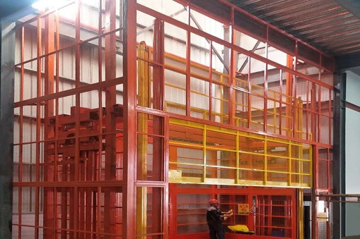 購(gòu)買(mǎi)固定式升降機(jī)要注意是否有緊急下降裝置