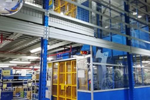 升降機(jī)平臺(tái)采用電壓檔檢測分析故障問題