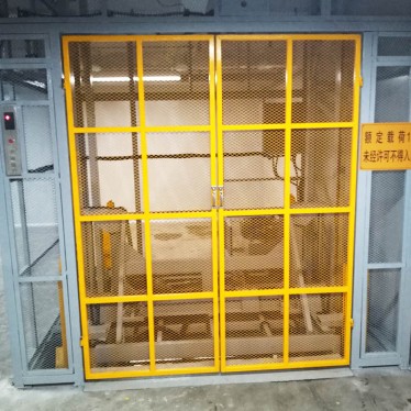 電路公司定制升降平臺(tái)案例