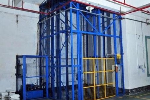 液壓升降貨梯零部件潤(rùn)滑技巧