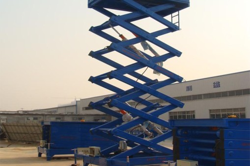 三柱升降機(jī)選購(gòu)你知多少？