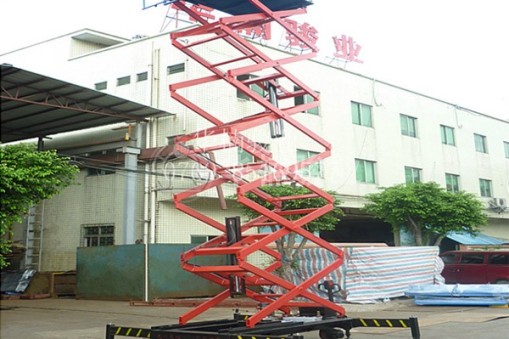 在酷暑中使用升降平臺要如何預(yù)防“中暑”？