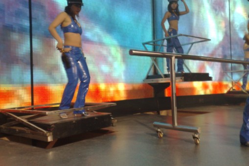 升降舞臺(tái)哪些部件容易老化？