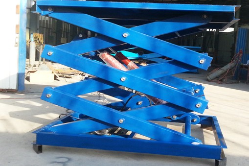 高空作業(yè)升降平臺(tái)是怎樣實(shí)現(xiàn)升降的