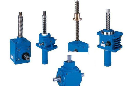 升降機(jī)由哪幾部分組成？