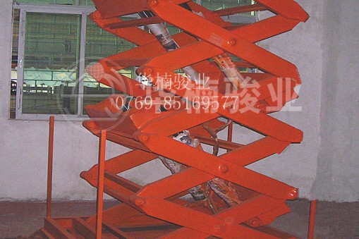 【華楠駿業(yè)】如何安裝固定剪叉式液壓升降平臺(tái)