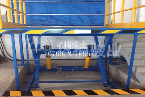 剪叉式液壓升降機(jī)安裝