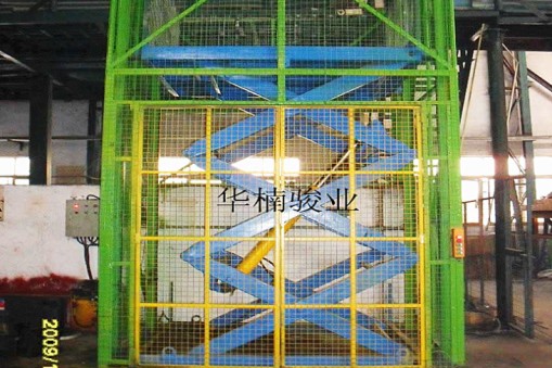 固定液壓升降貨梯如何更換液壓油？