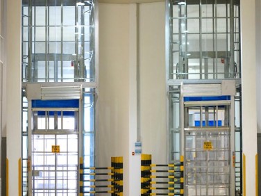 定做特殊升降機(jī)