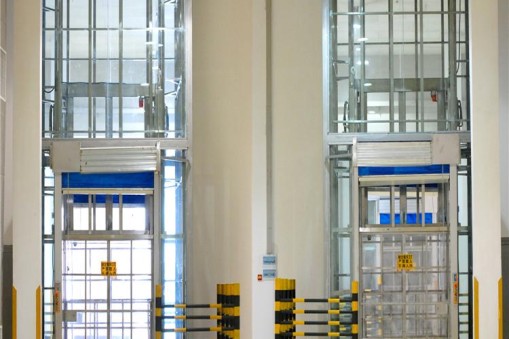 升降機(jī)調(diào)試前要求臺(tái)面傾斜檢察哪些