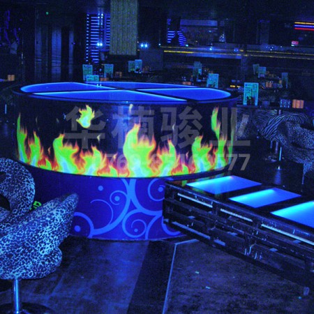 酒吧伸縮舞臺(tái)