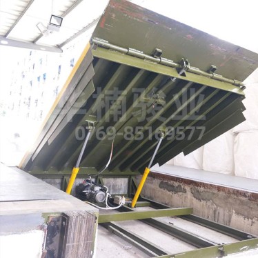 物流固定登車(chē)橋案例-華楠駿業(yè)