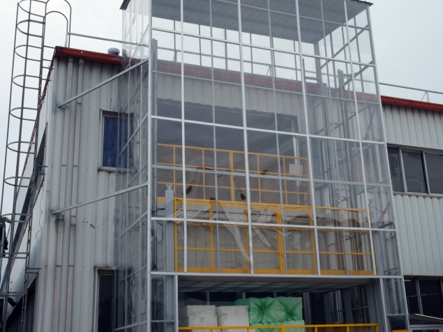 室外標準直頂式升降機