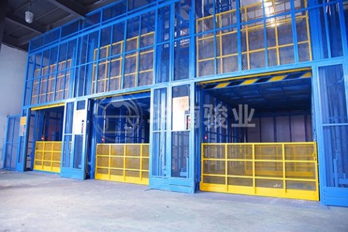 升降機(jī)為什么要做好底座安裝基礎(chǔ)工作？