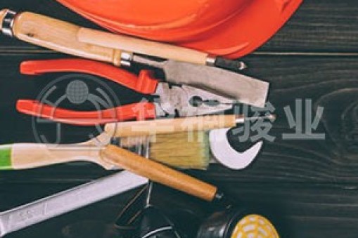 移動(dòng)式升降機(jī)的輪胎要做哪些檢查項(xiàng)目？