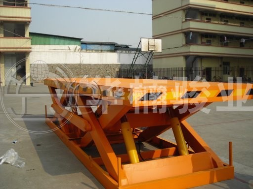 選購高空作業(yè)升降臺要注意哪些？